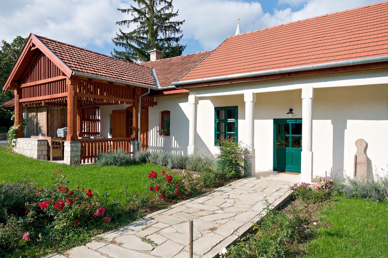 Barta Pince Vendégház Mád Esterno foto